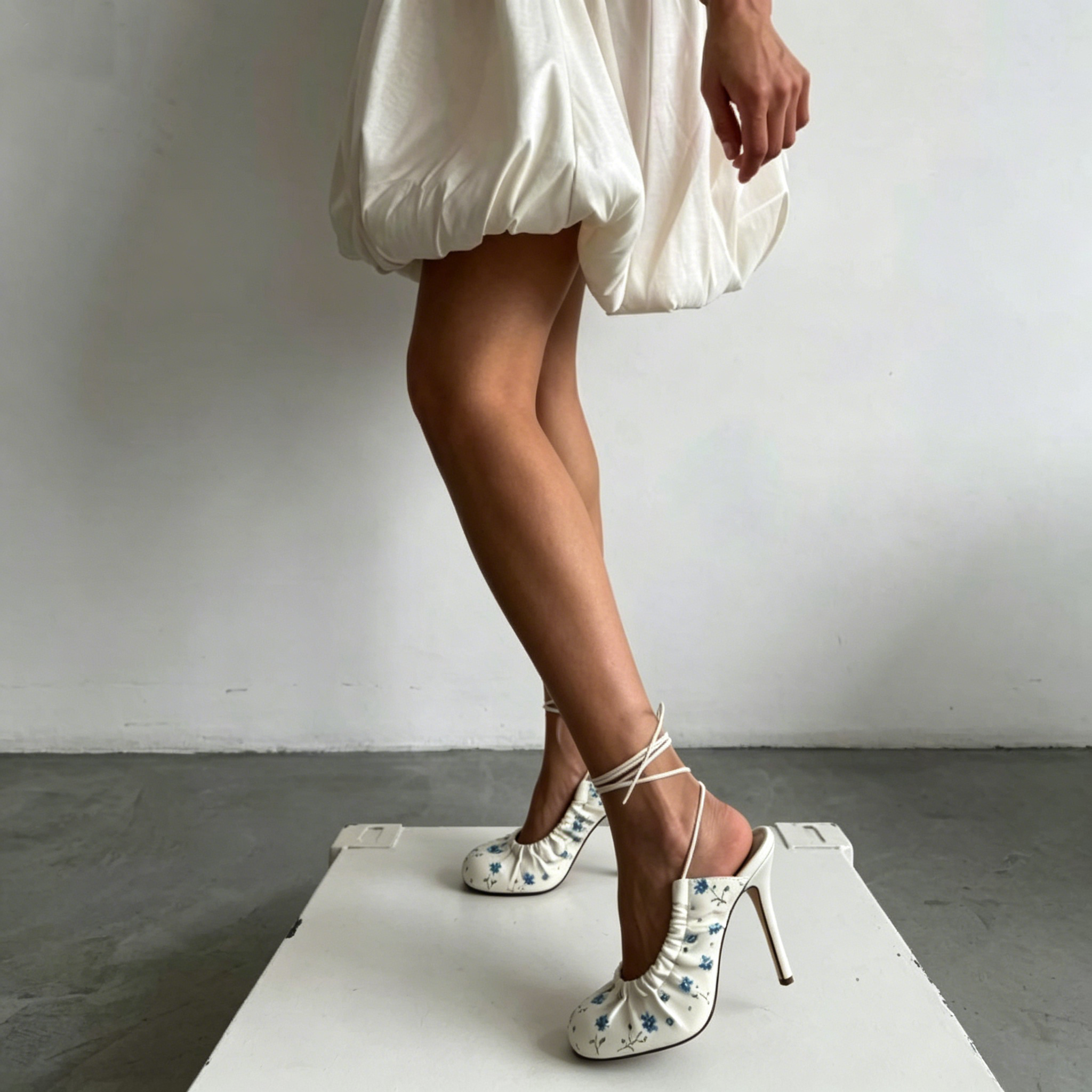 Women's 2026 new in blue flowe - Embroidery White avis et prix