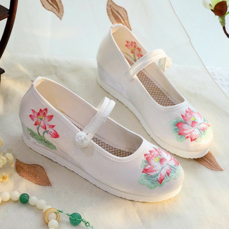 2026 Women's White & Green Lot - Embroidery White avis et prix