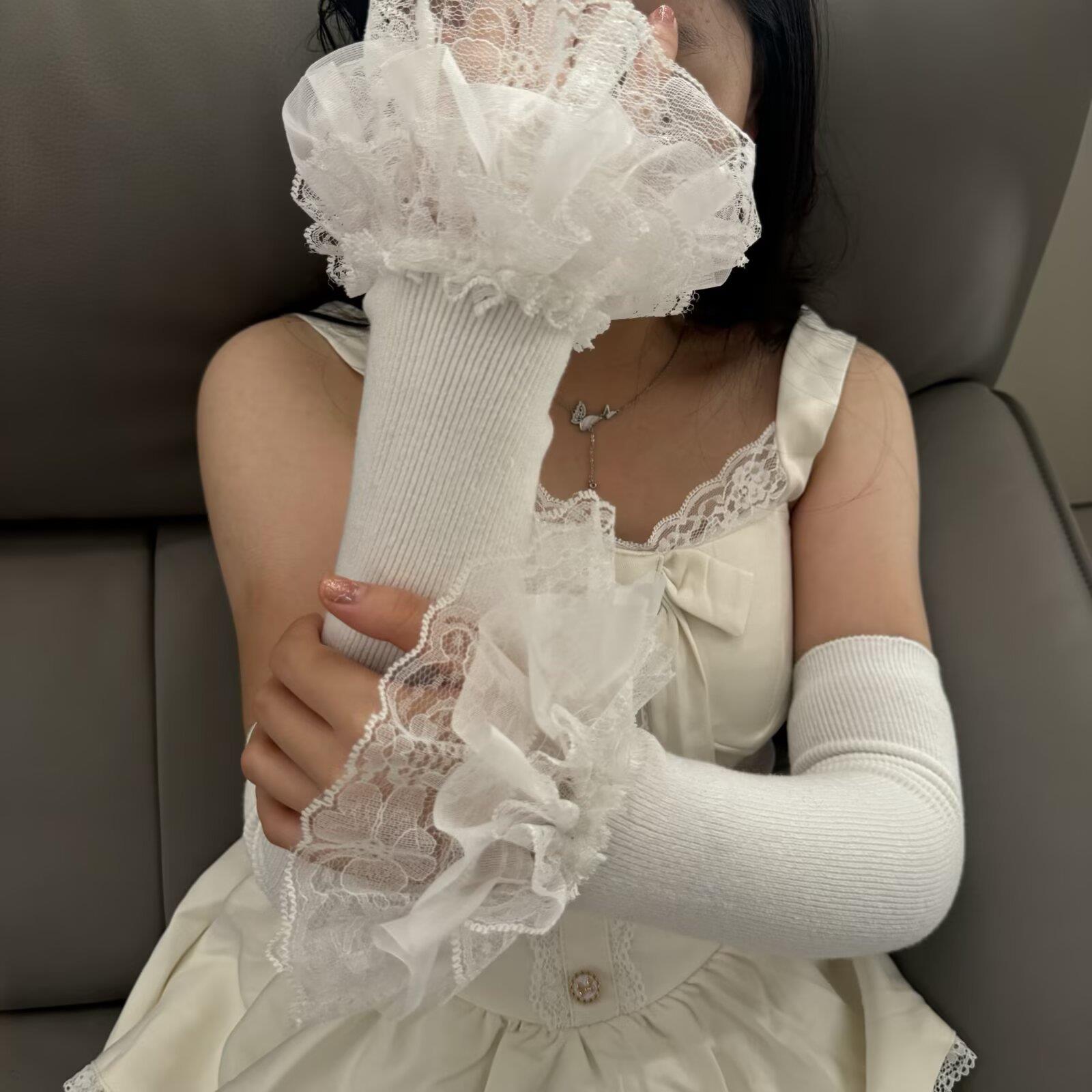 * Lolita Hand Sleeve Knitted P - Embroidery House avis et prix