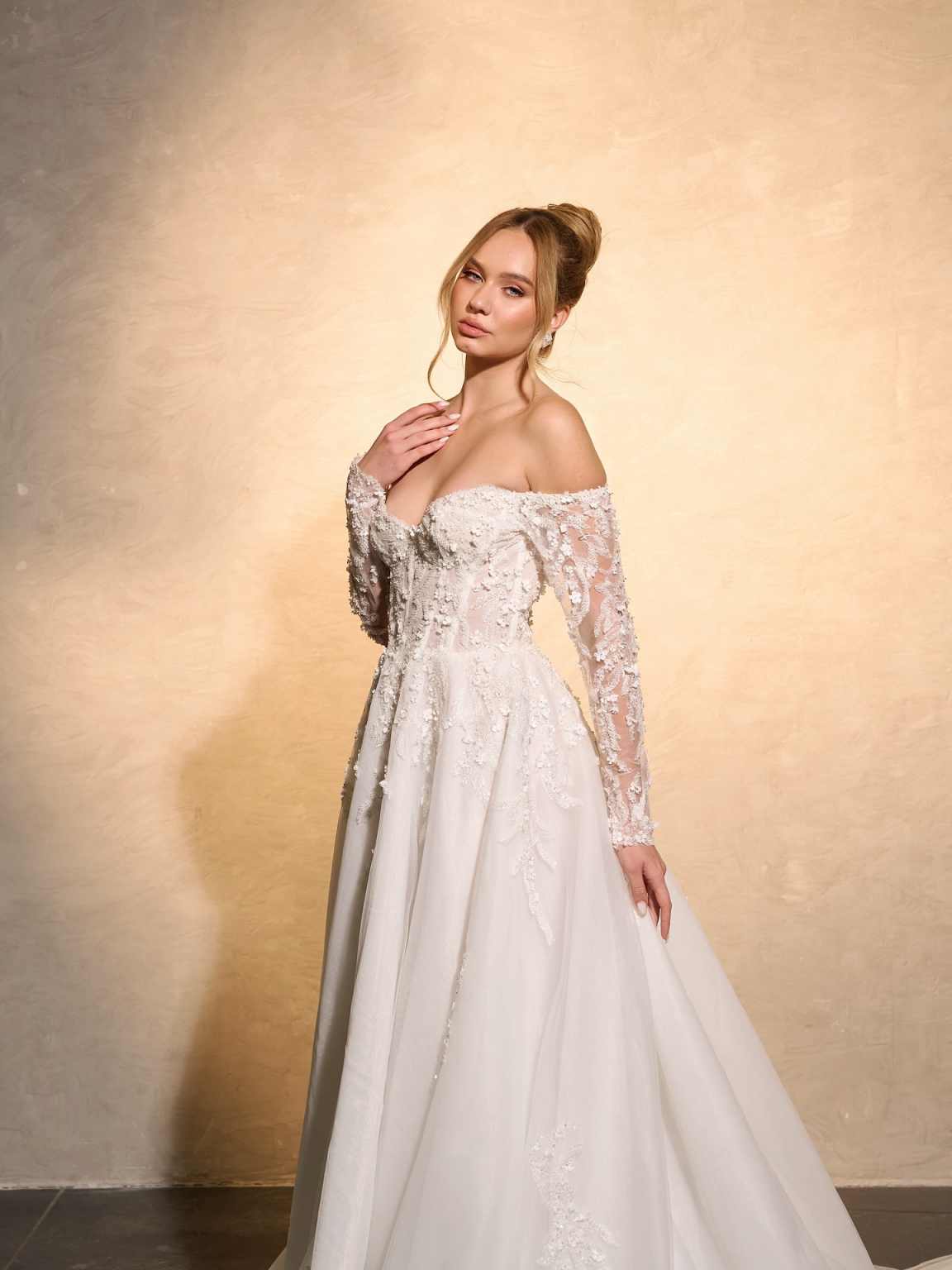 Elegant Wedding Dress A-Line L - Embroidery Online Designs avis et prix