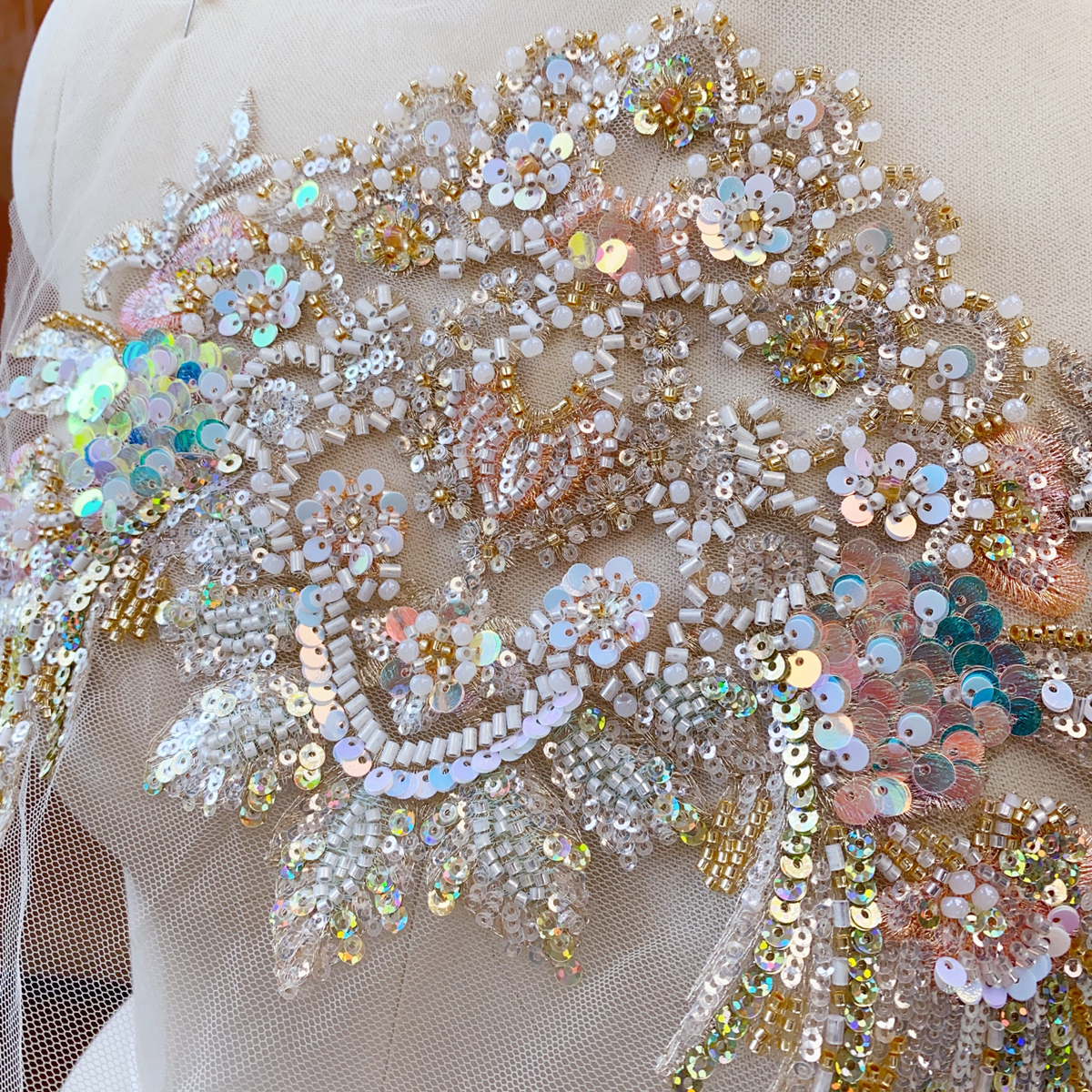 Champagne Gold Fish Scale Sequ - Embroidery Fish avis et prix