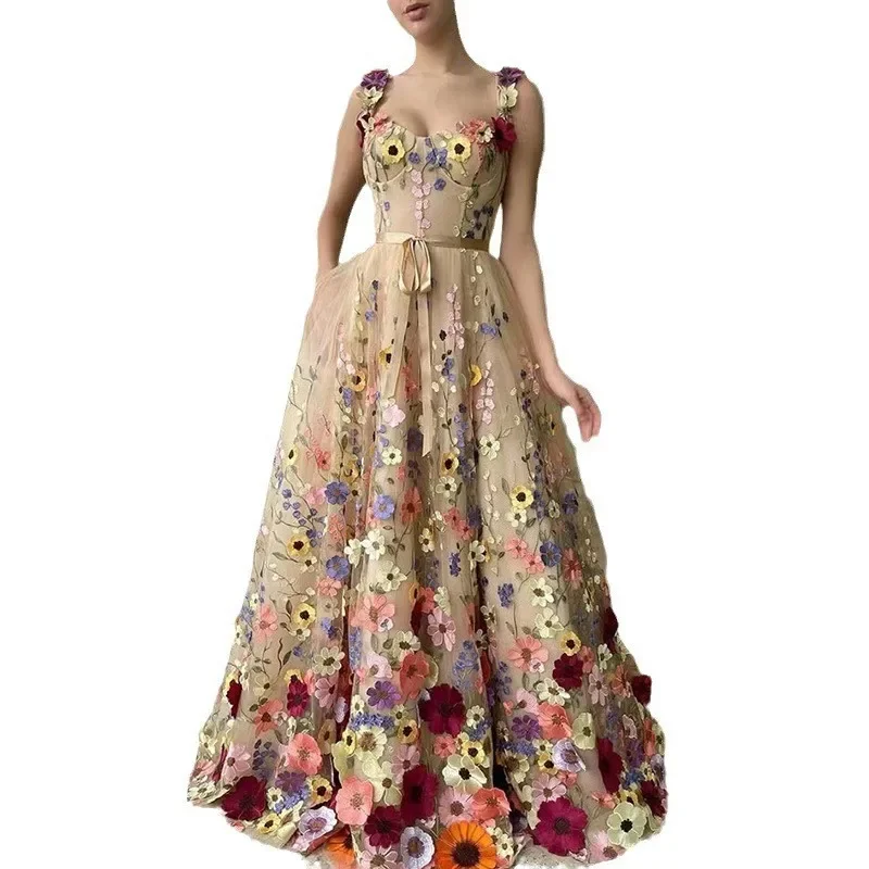 Women's Three-dimensional Flow - Embroidery Zara avis et prix
