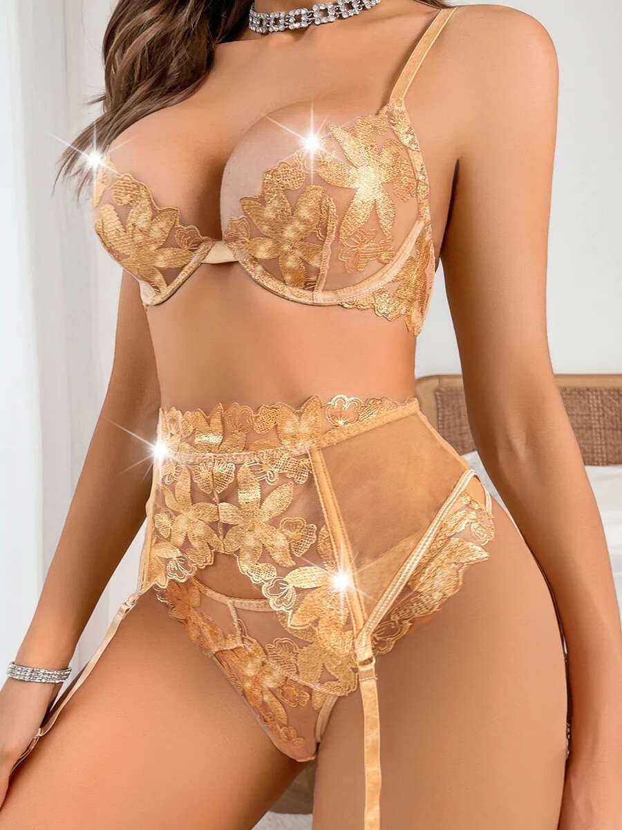 New Three Piece Fun Set Gold F - Embroidery Underlay avis et prix