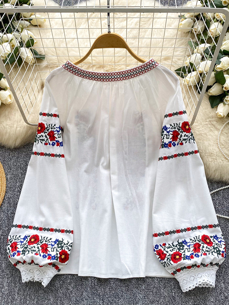 Women's Autumn Bohemian Blouse - Embroidery On Shirt avis et prix